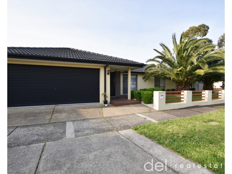 6 Tulsk Close, Hampton Park VIC 3976