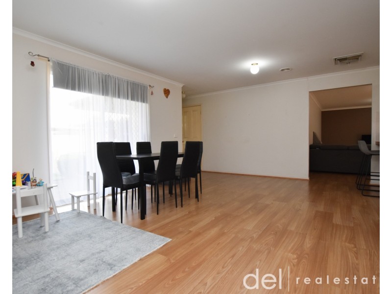 6 Tulsk Close, Hampton Park VIC 3976