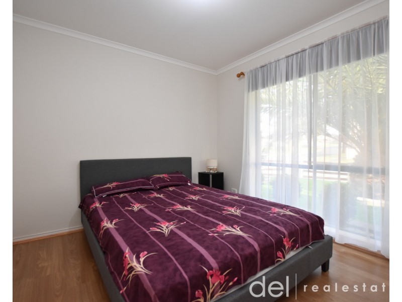 6 Tulsk Close, Hampton Park VIC 3976