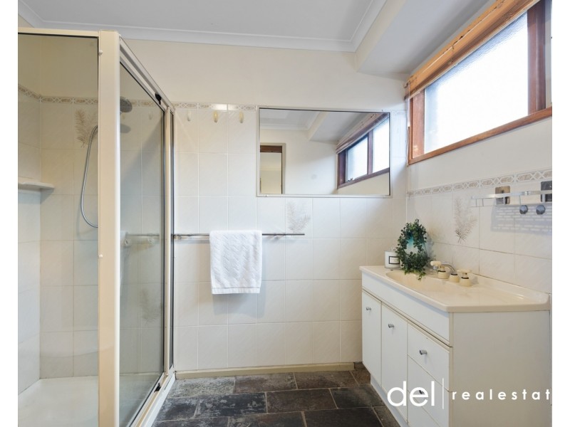 22 Seaton Rise, Hallam VIC 3803