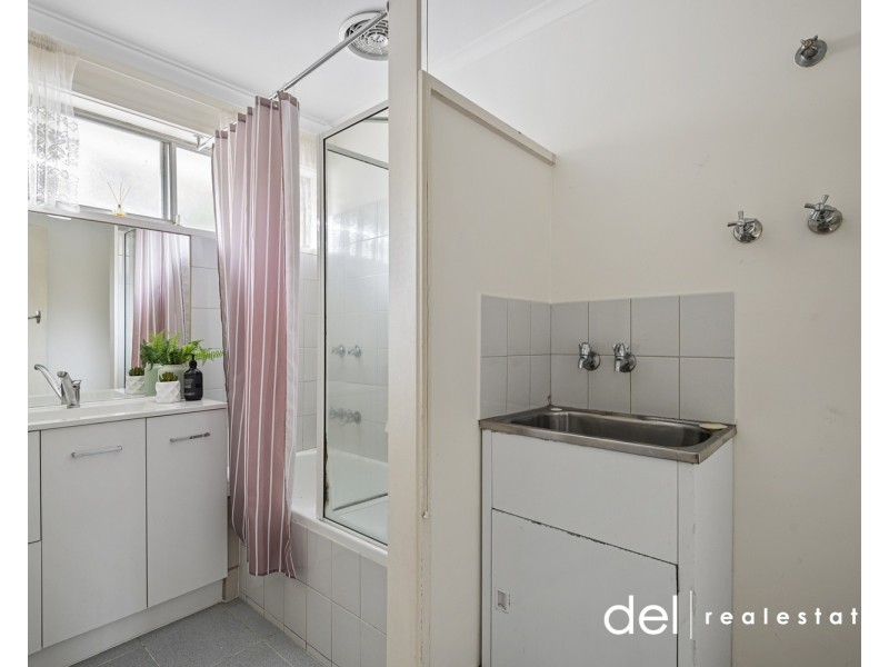 4/5 Carroll Avenue, Dandenong VIC 3175