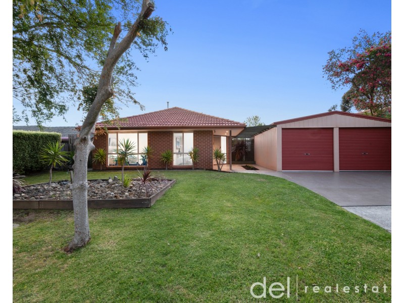 17 Sunnyside Drive, Berwick VIC 3806