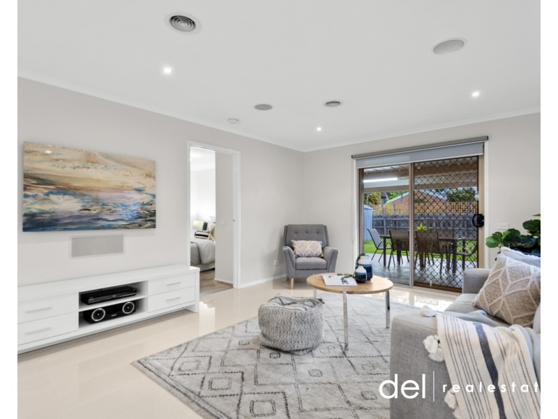 17 Sunnyside Drive, Berwick VIC 3806