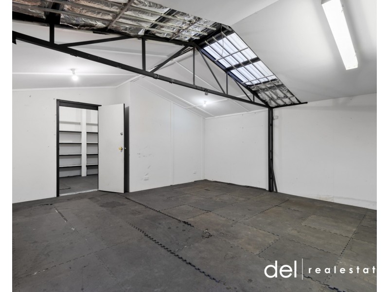 17 Sunnyside Drive, Berwick VIC 3806