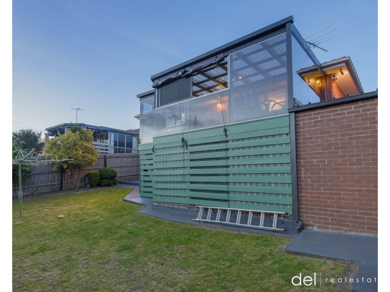 13 Oxley Way, Endeavour Hills VIC 3802