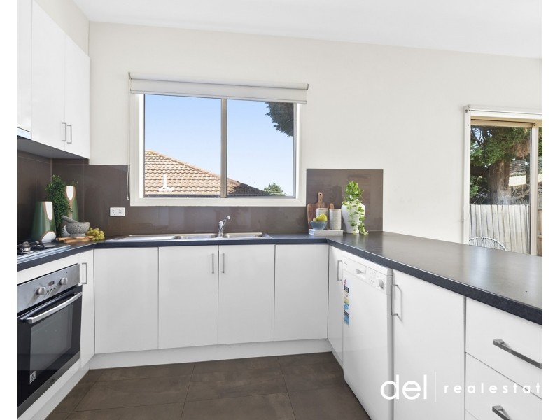 4/14 Ellt Crescent, Noble Park VIC 3174