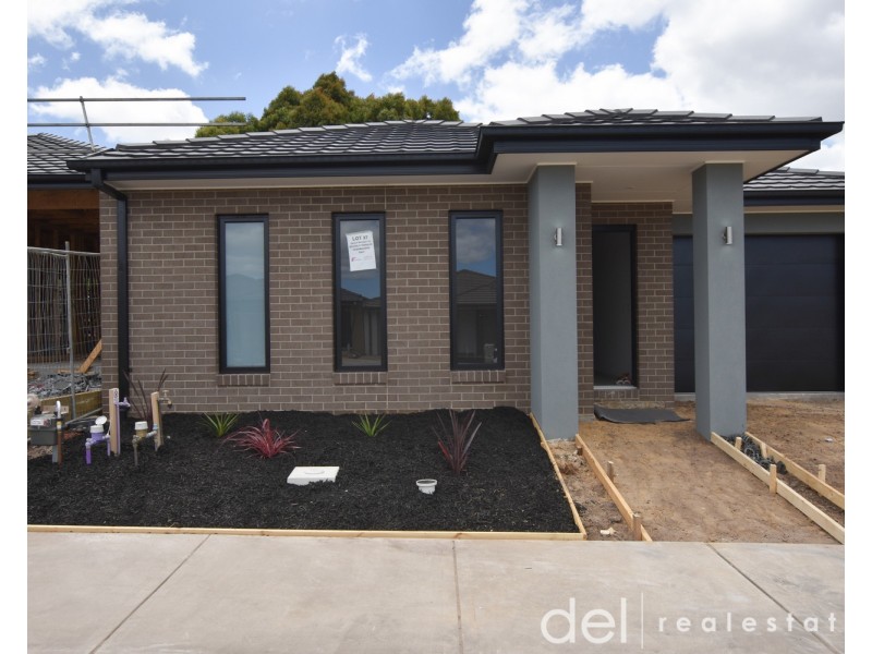 16 Jessfield Terrace, Cranbourne East VIC 3977