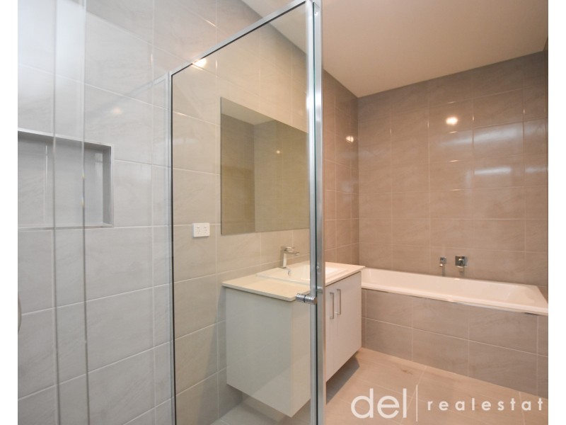 16 Jessfield Terrace, Cranbourne East VIC 3977