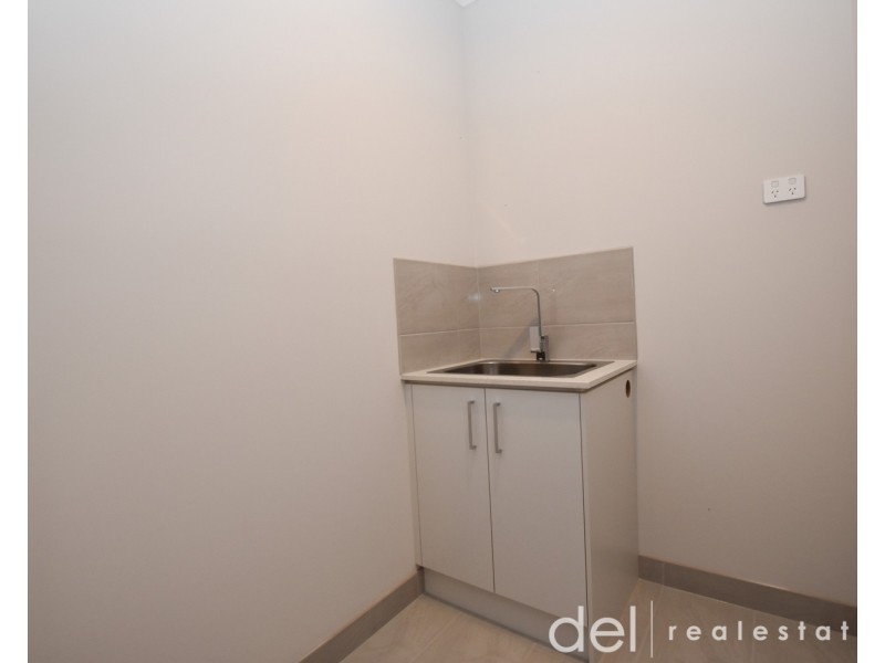 16 Jessfield Terrace, Cranbourne East VIC 3977
