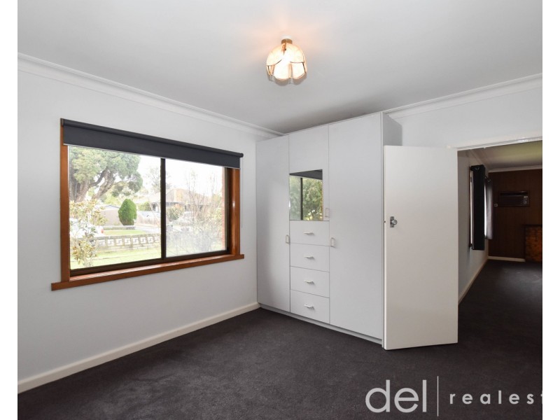 4 Lilac Avenue, Dandenong North VIC 3175