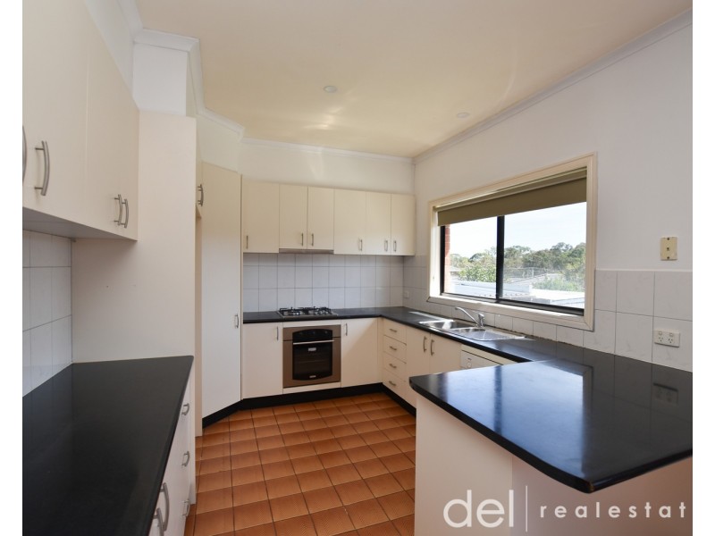 2/8 Jolly Street, Dandenong VIC 3175