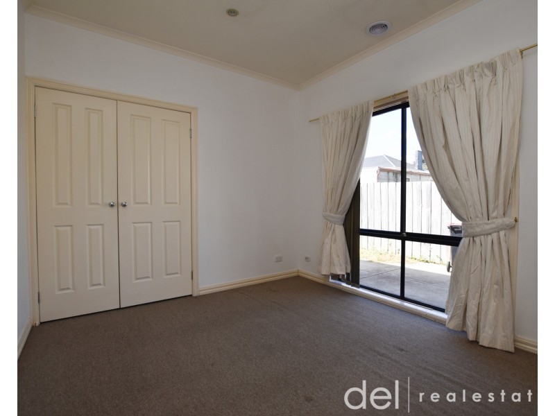 2/8 Jolly Street, Dandenong VIC 3175