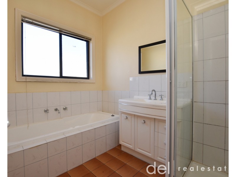 2/8 Jolly Street, Dandenong VIC 3175