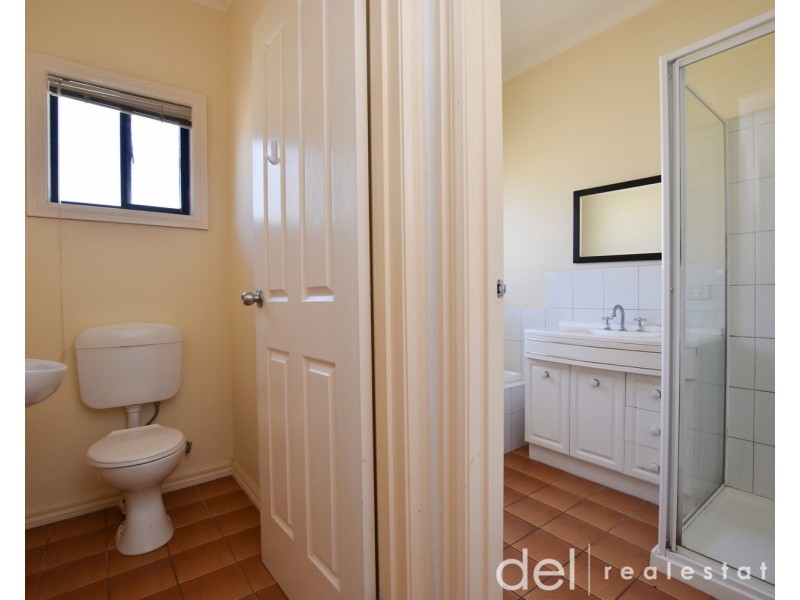 2/8 Jolly Street, Dandenong VIC 3175