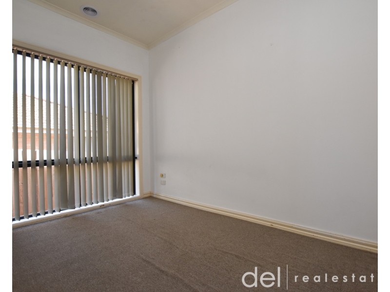 2/8 Jolly Street, Dandenong VIC 3175