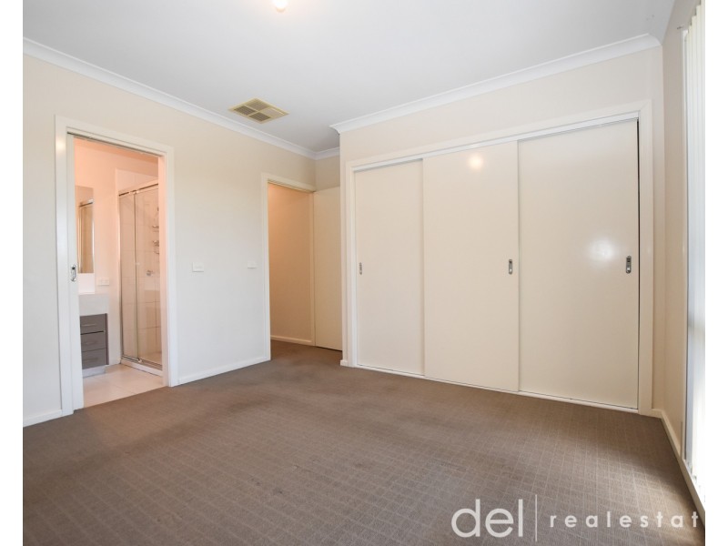31 Jeffrey Street, Dandenong North VIC 3175