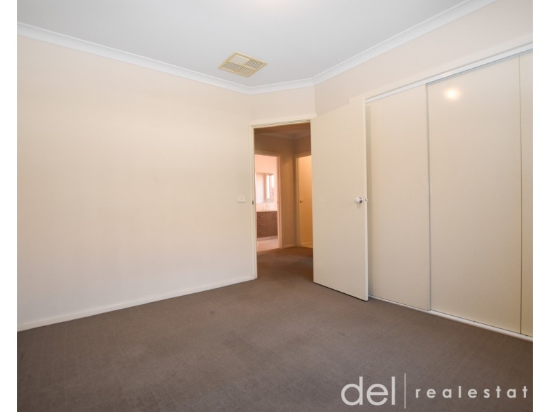 31 Jeffrey Street, Dandenong North VIC 3175