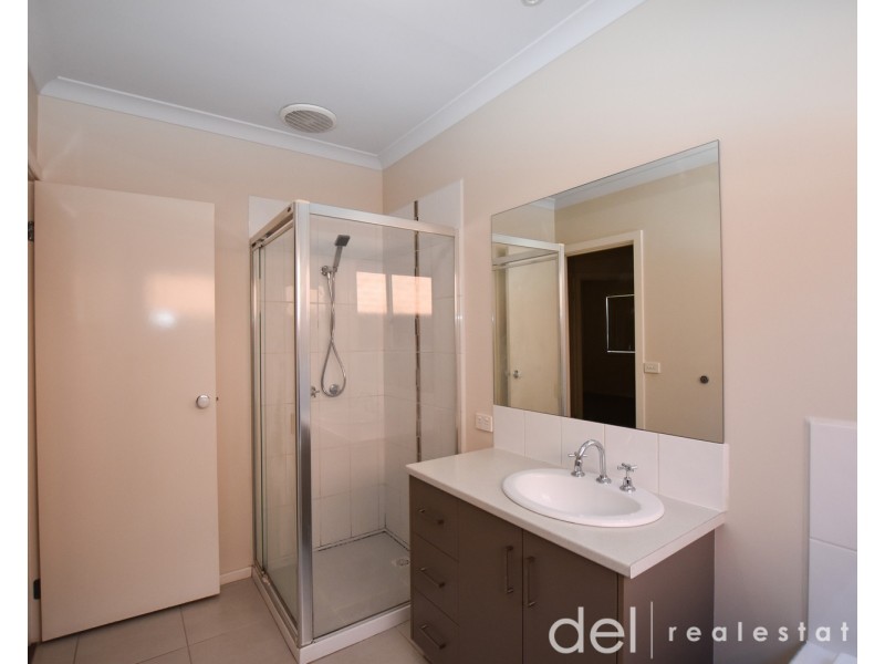 31 Jeffrey Street, Dandenong North VIC 3175