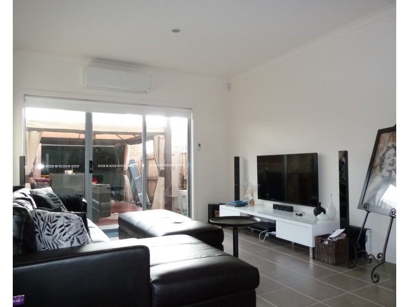 43 Alex Scott Way, Dandenong VIC 3175