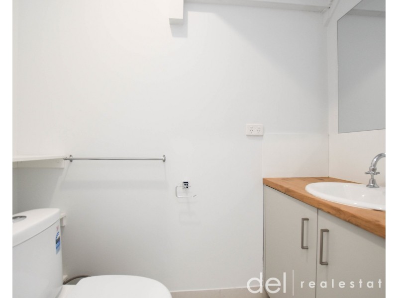 1/18 Stud Road, Dandenong VIC 3175