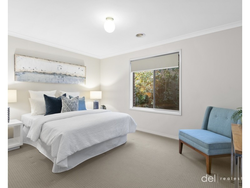 12 Massie Drive, Hampton Park VIC 3976