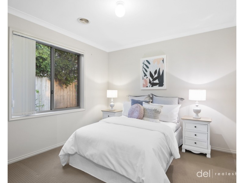 12 Massie Drive, Hampton Park VIC 3976