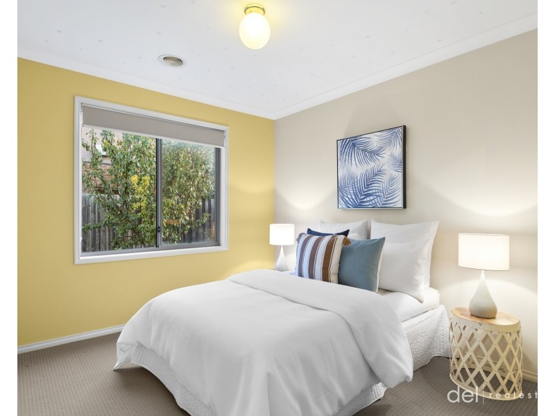 12 Massie Drive, Hampton Park VIC 3976