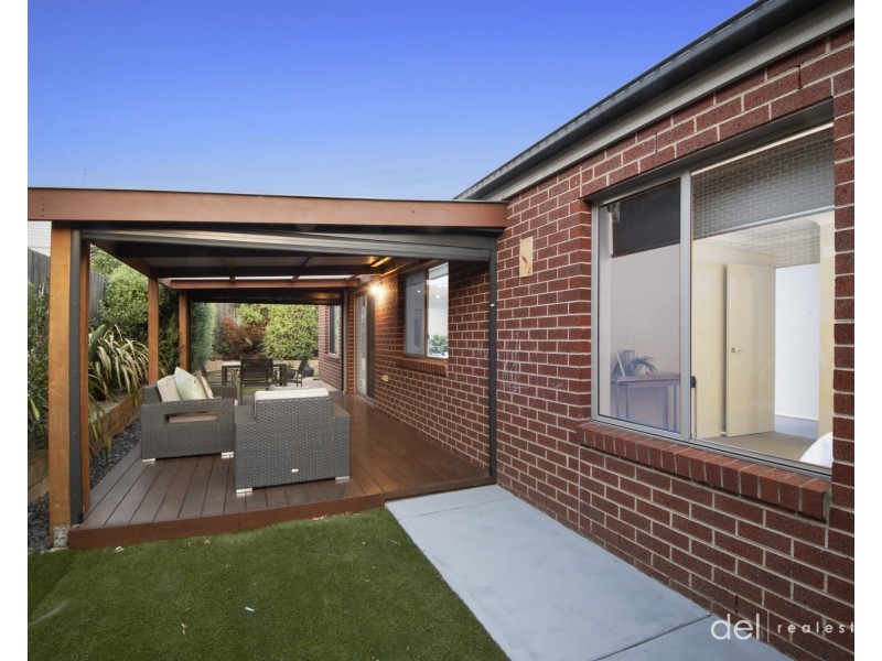 12 Massie Drive, Hampton Park VIC 3976