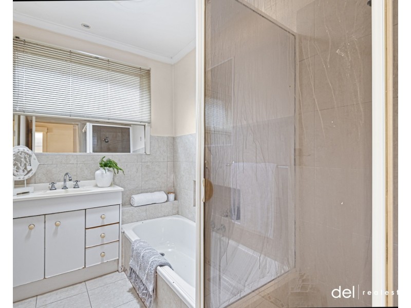 20 Redington Drive, Noble Park North VIC 3174