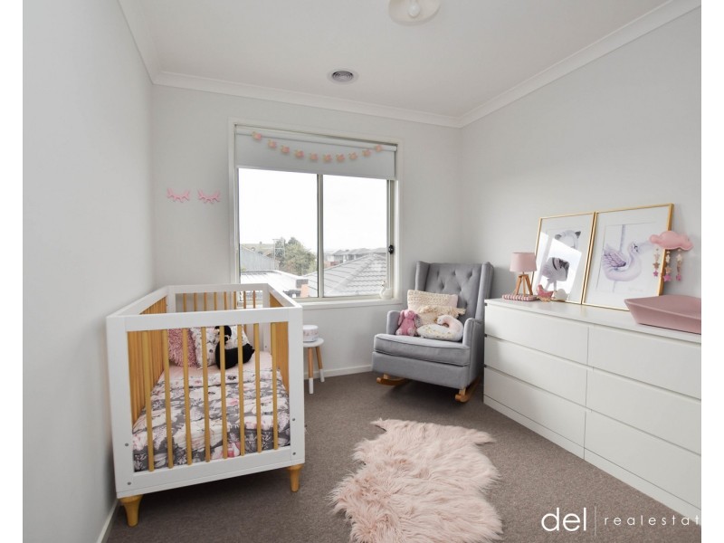 16 Honeybrook Lane, Clyde VIC 3978