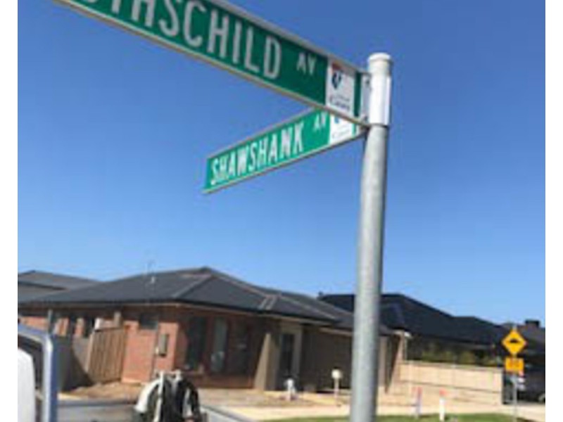 16 Honeybrook Lane, Clyde VIC 3978