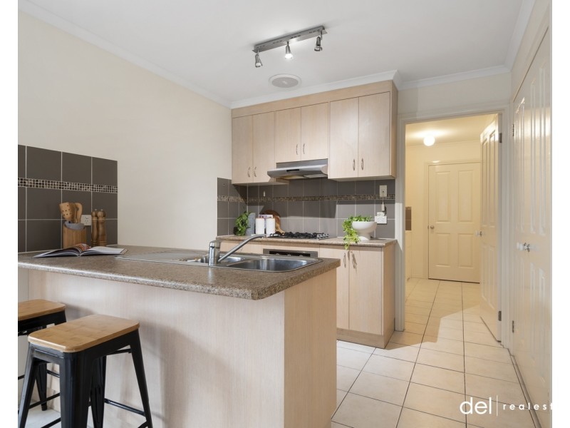 9/95-101 Breens Road, Cranbourne West VIC 3977