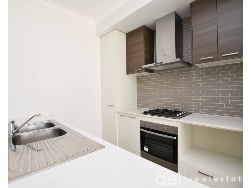 65 Waterman Drive, Clyde VIC 3978