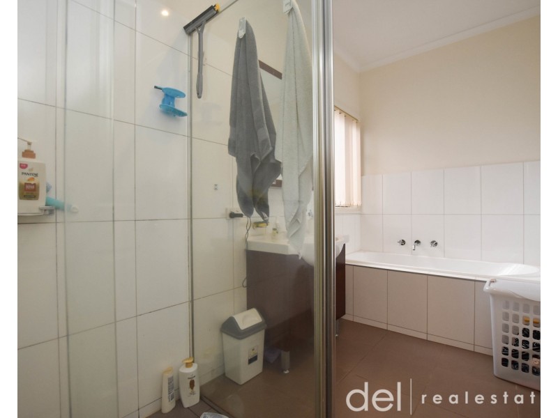 2/12 Olive Road, Eumemmerring VIC 3177