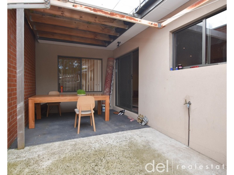 2/12 Olive Road, Eumemmerring VIC 3177