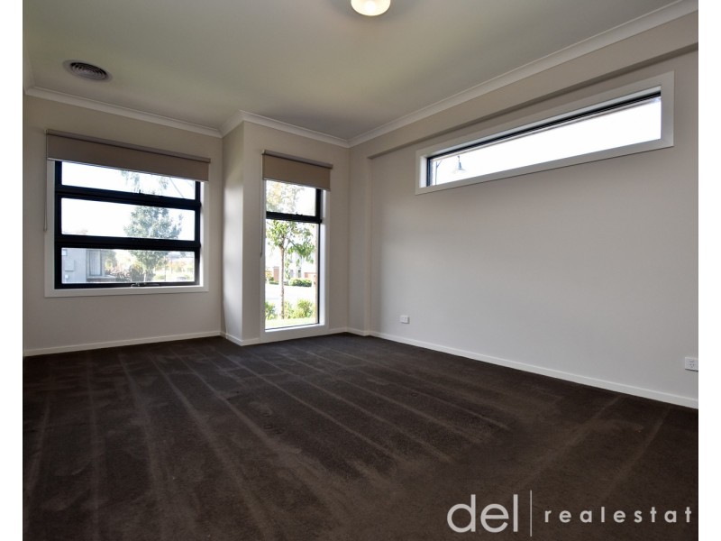 7 Compton Lane, Officer VIC 3809