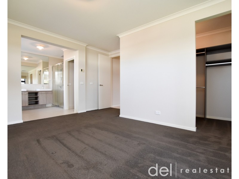 7 Compton Lane, Officer VIC 3809