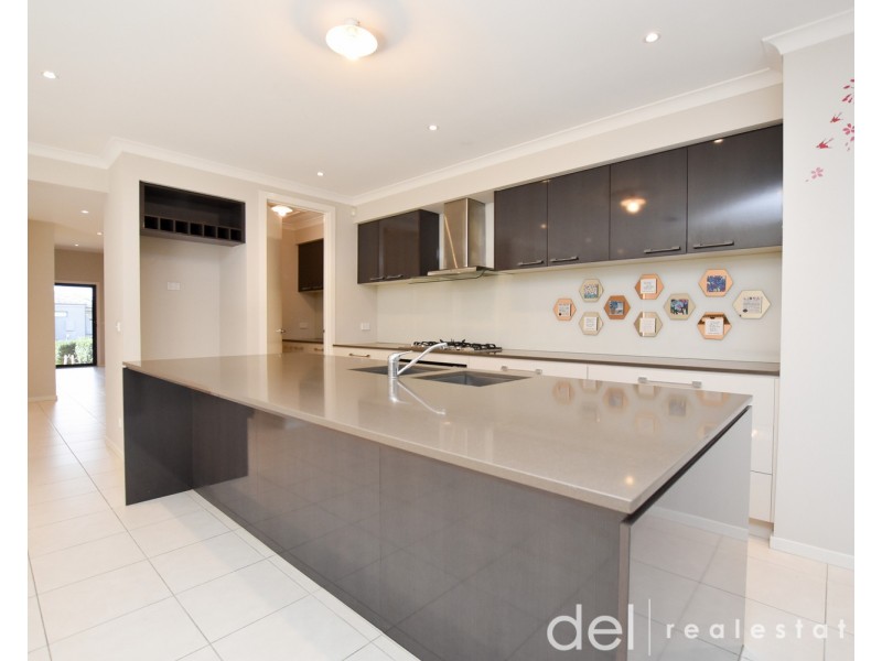 7 Compton Lane, Officer VIC 3809