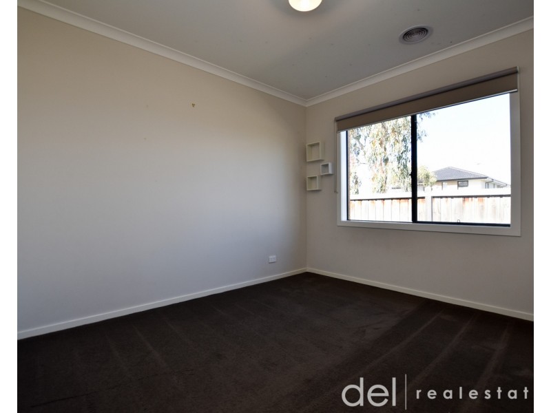 7 Compton Lane, Officer VIC 3809