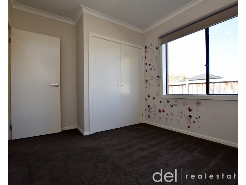 7 Compton Lane, Officer VIC 3809