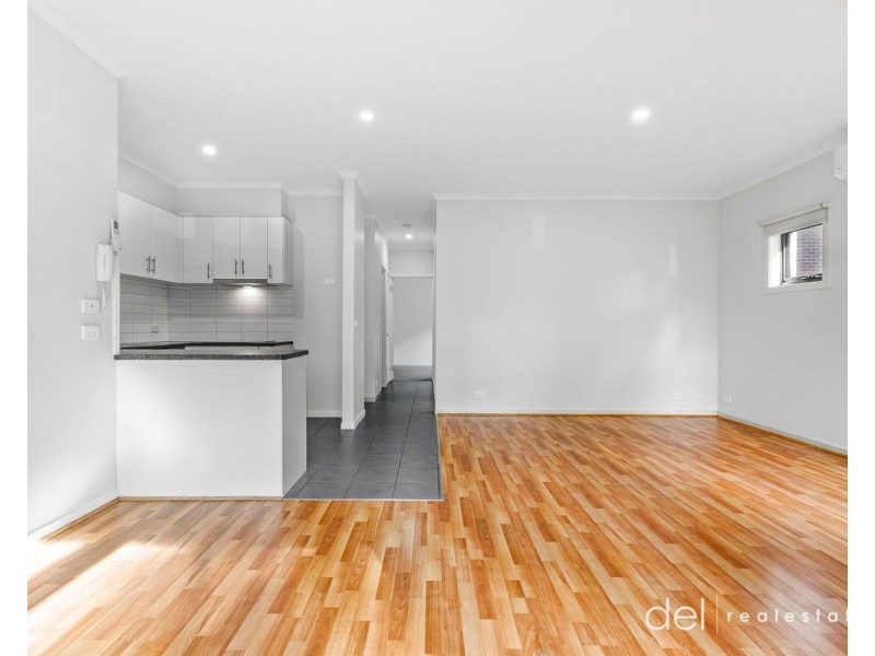 1/19 Close Avenue, Dandenong VIC 3175
