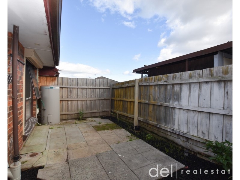 2/12 Brady Road, Dandenong North VIC 3175
