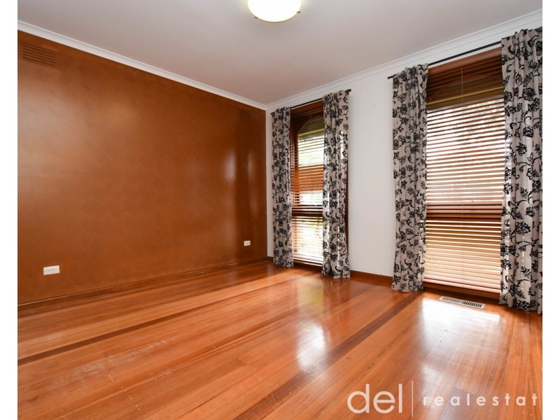 105 Outlook Drive, Dandenong North VIC 3175