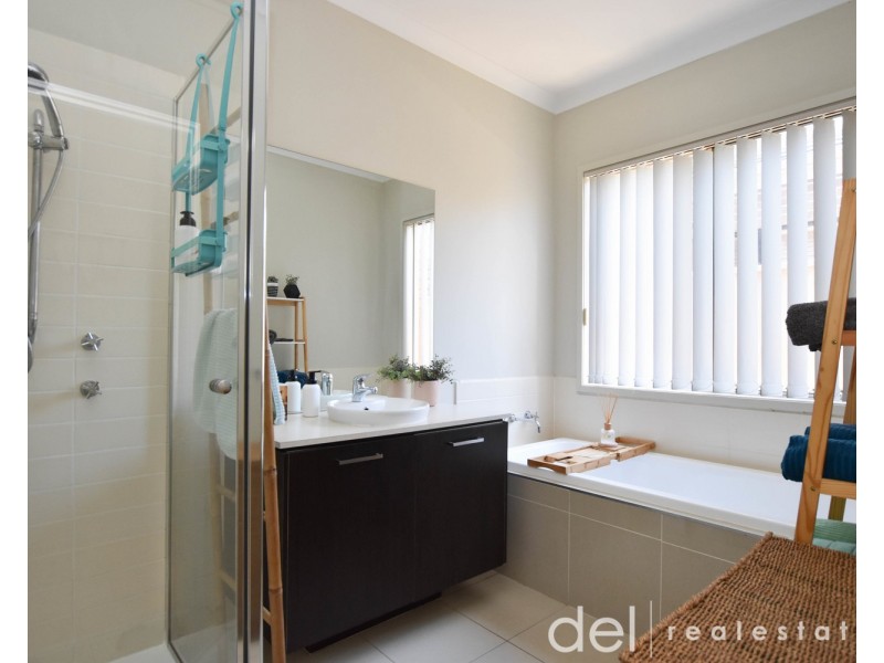 4 Goulburn Place, Pakenham VIC 3810