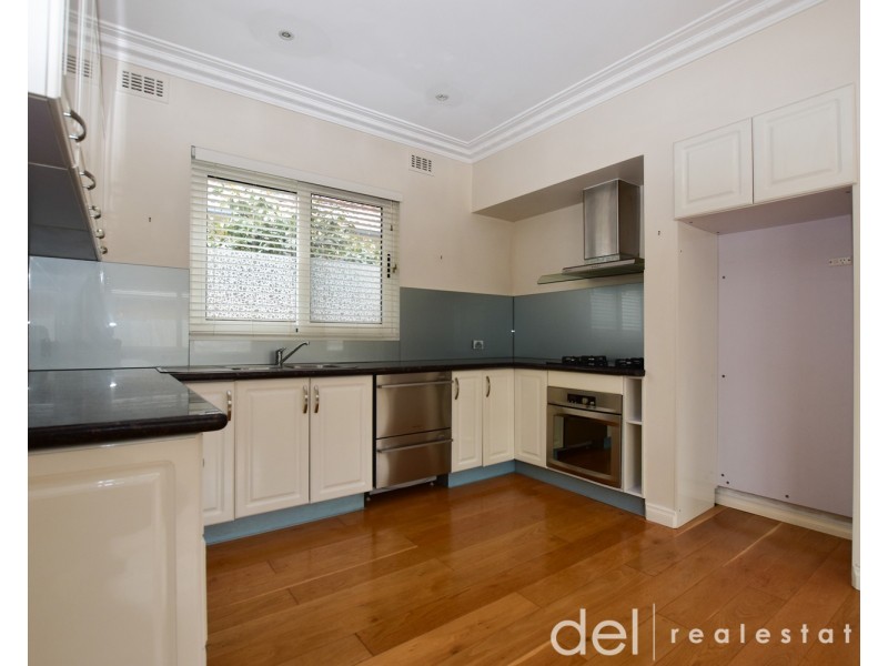 1/14 Byron Street, Carnegie VIC 3163