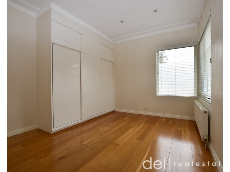 1/14 Byron Street, Carnegie VIC 3163