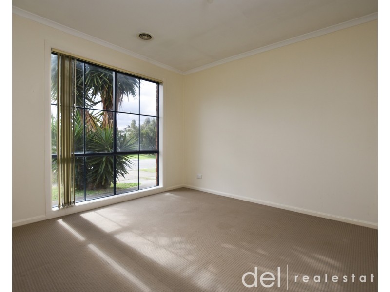 22 Sallybrook Circuit, Narre Warren VIC 3805