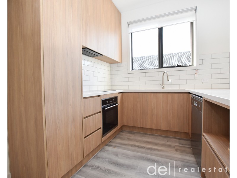 2A Haverstock Hill Close, Endeavour Hills VIC 3802