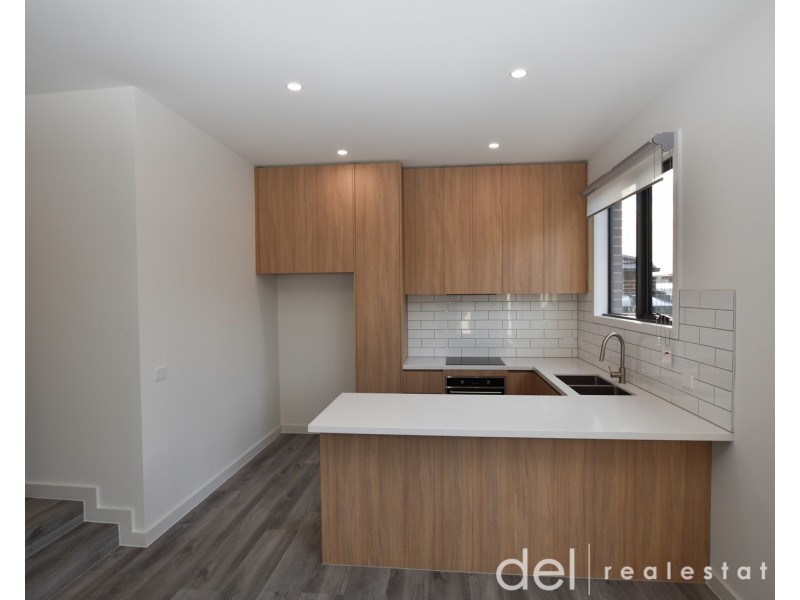 2A Haverstock Hill Close, Endeavour Hills VIC 3802