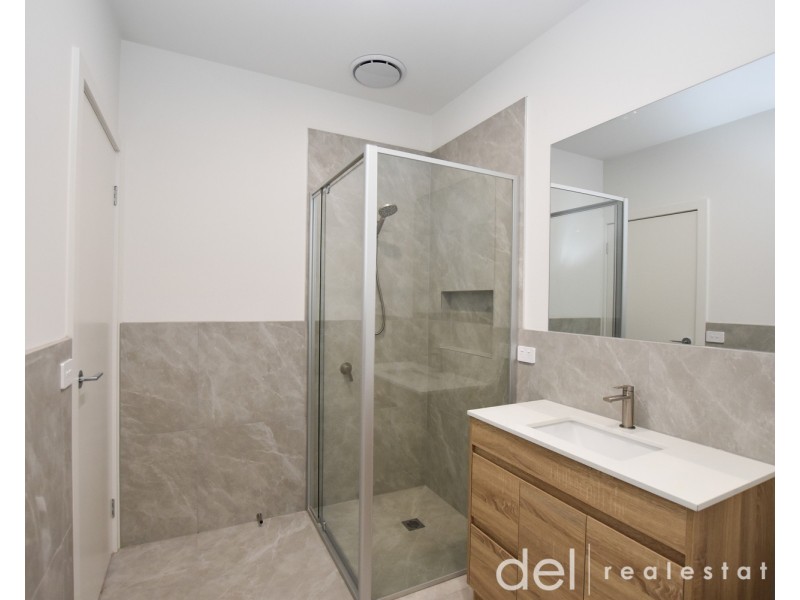 2A Haverstock Hill Close, Endeavour Hills VIC 3802